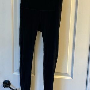Athleta Salutation 7/8 Black Leggings Size Small